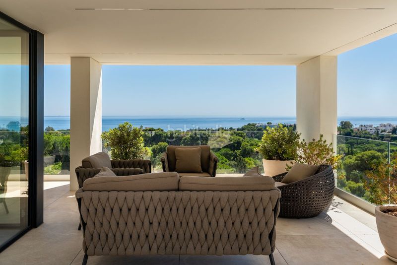 Foto e6ab5b2f-7c87-476a-93c2-69fce7cf9467. Casa adossada amb aparcament a Casco Antiguo Marbella