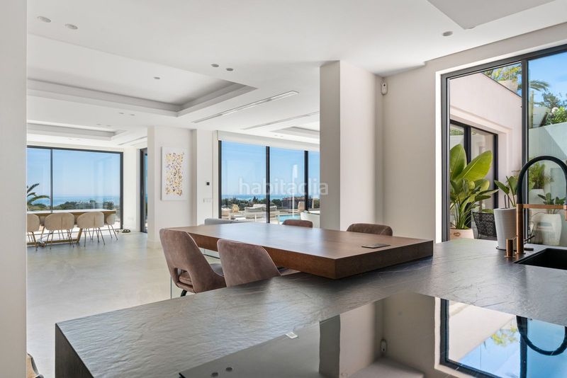 Foto e80e0f66-0b9c-41e4-8970-c36eac41b2e6. Casa adossada amb aparcament a Casco Antiguo Marbella