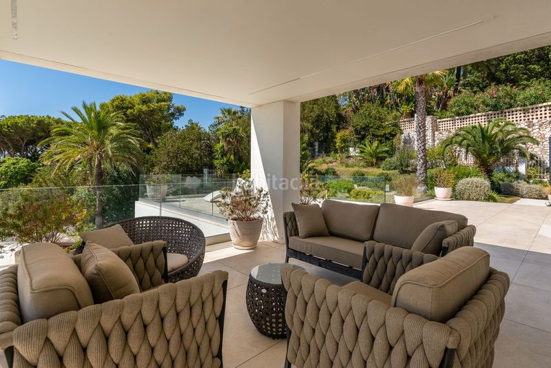 Foto f076990f-627a-4b2d-98f3-8cf3054df7de. Casa adossada amb aparcament a Casco Antiguo Marbella