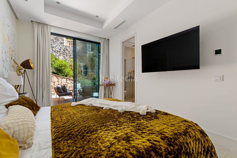 Foto fc865bc1-e445-4d88-b3a7-dcc35f383f49. Casa adossada amb aparcament a Casco Antiguo Marbella