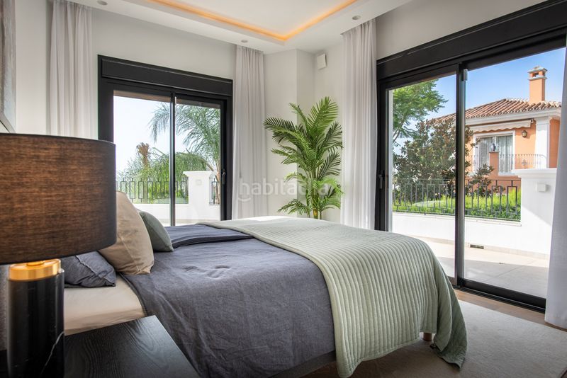 Foto f517e369-4871-425a-8bd8-b1ab7c581e99. Casa adossada a La Quinta Benahavís