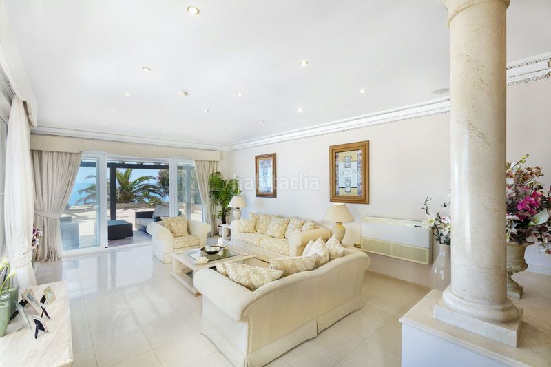 Foto b9aa305c-c5b5-4946-afd0-31112f423aa8. Casa adosada en Marbesa Marbella