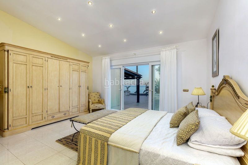 Foto c760d70d-b039-4c61-ae7c-dd873fff1a5e. Casa adosada en Marbesa Marbella