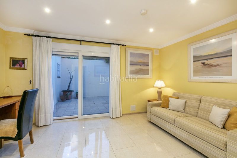 Foto f44aa879-ee33-4e93-aeb8-67ec4349713e. Casa adosada en Marbesa Marbella