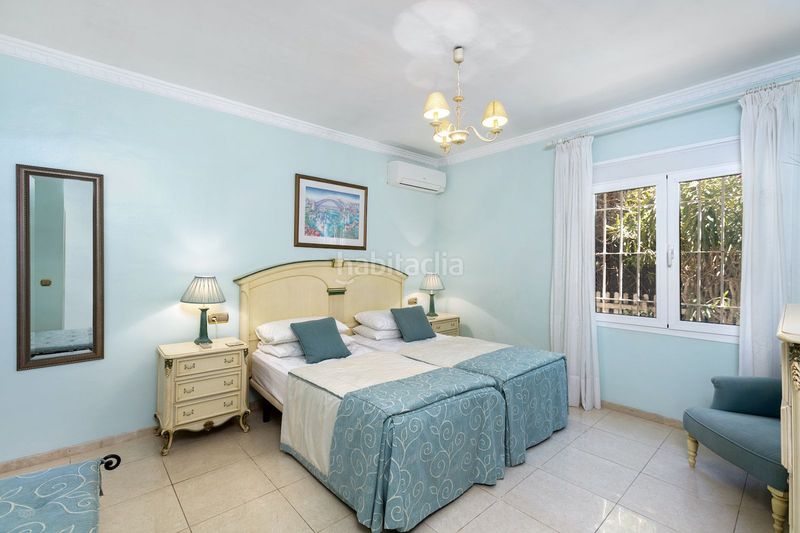 Foto f55f2d3f-543b-4bb9-9600-ef0398ab3d23. Casa adosada en Marbesa Marbella