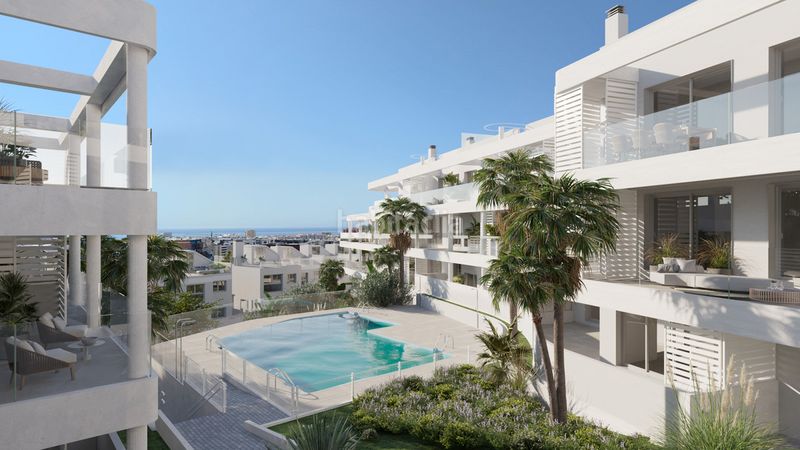 Foto 4bd4687b-40cc-4d6e-9b88-def0d19657df. Casa adossada amb aparcament a Zona Calvario Estepona