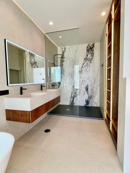 Foto 66c06041-96d9-444e-8a55-2fba41e8d17e. Casa adossada a Casco Antiguo Marbella