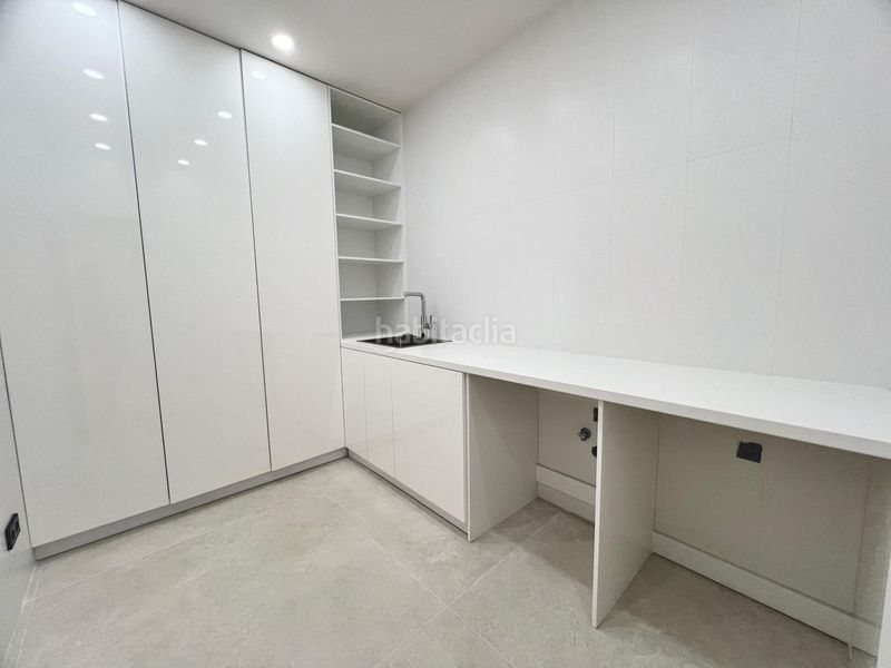 Foto 693fa313-c9c0-4082-a6b6-ff635489bea8. Casa adossada a Casco Antiguo Marbella