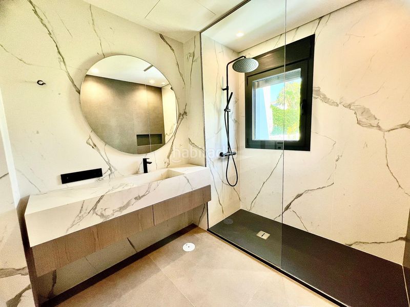 Foto b5fa6655-e8bc-484a-9836-c5b5accd912d. Casa adossada a Casco Antiguo Marbella