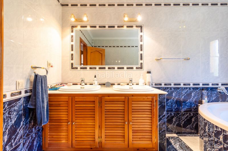 Foto 29e66a78-2f40-4909-93f9-ebf52230e796. Casa adossada a Las Chapas - Alicate Playa Marbella