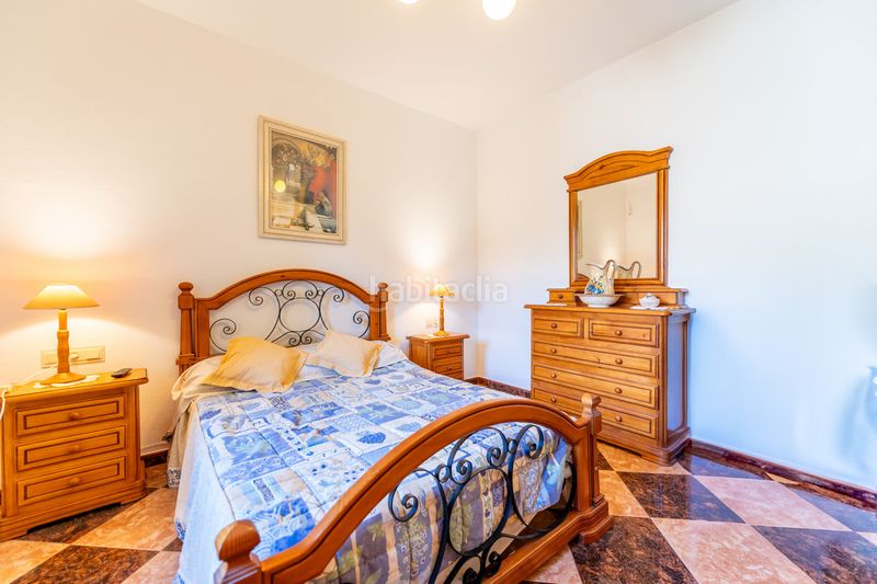 Foto 6389b915-cd36-4e0b-b583-3828bbd2f80e. Casa adossada a Las Chapas - Alicate Playa Marbella