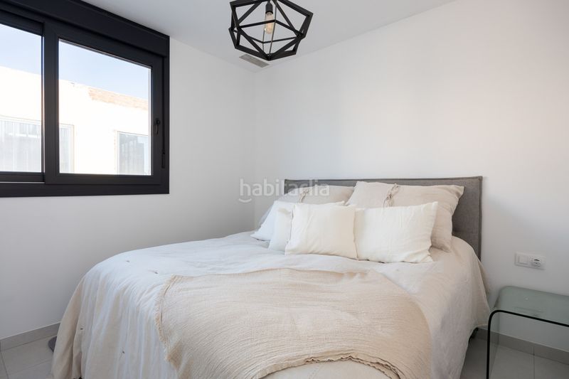 Foto abddd6cb-e27d-4341-b381-e6571a623ac2. Casa adosada en Centro Estepona