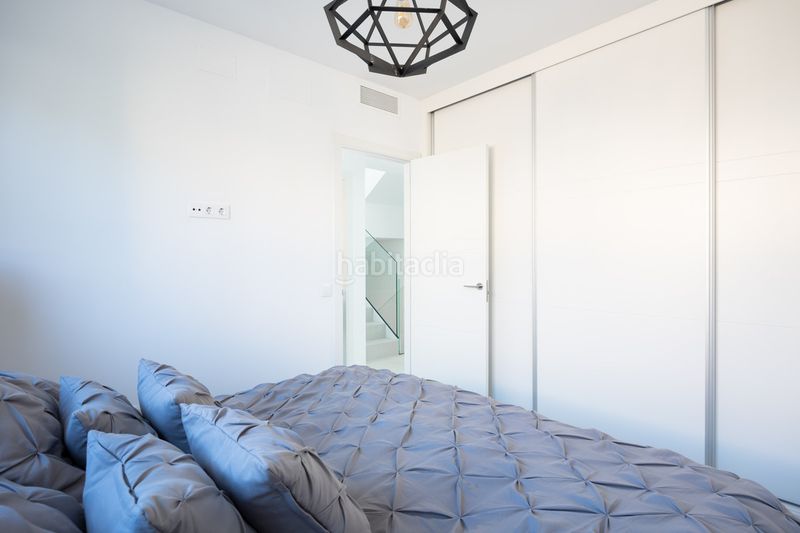 Foto cff3c266-3ec8-45d0-a266-69be00d47f63. Casa adosada en Centro Estepona