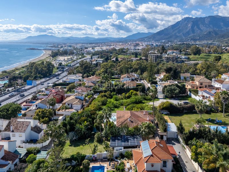 Foto d9bbb717-471f-4aed-a273-98e8c6a8ad9d. Casa adossada a Casco Antiguo Marbella