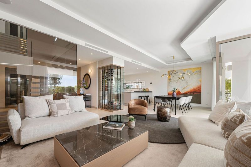 Foto 313d621e-0a61-470e-85e2-e40e06231746. Casa adossada a Las Brisas Marbella