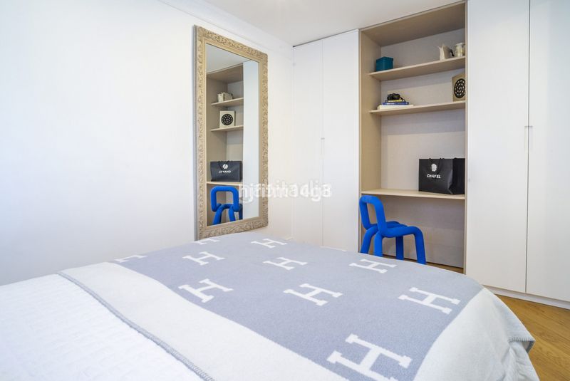 Foto d05bd218-51b3-4b63-bf62-8823e3ec1021. Piso en Las Brisas Marbella