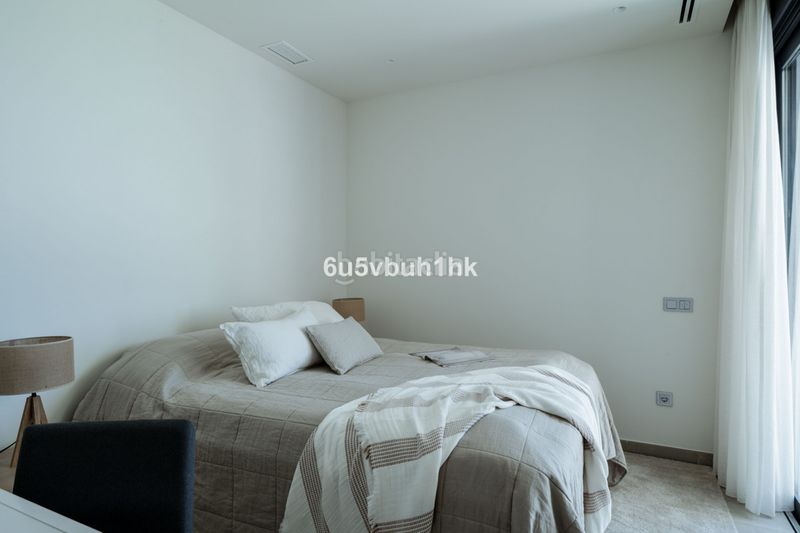 Foto ba9e127d-6aea-4a1a-bc89-4de105de4d1a. Casa adosada en Centro Estepona