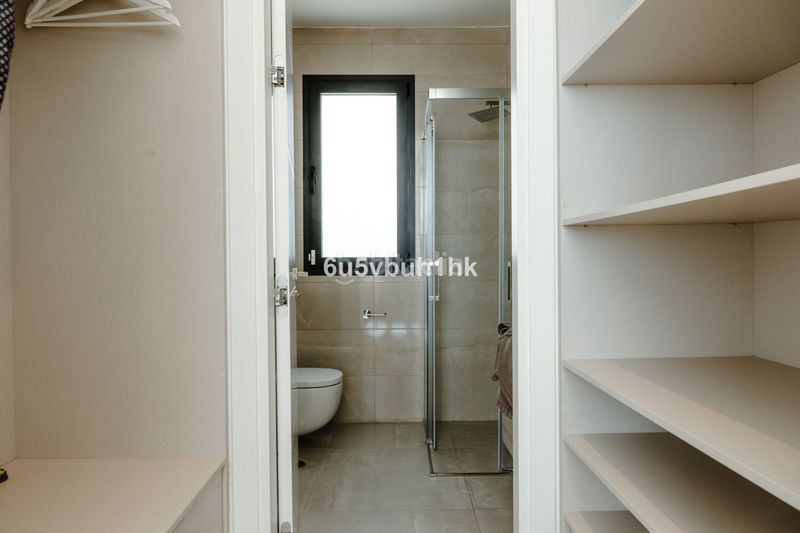 Foto 8a820506-d005-46ec-bf1e-222d79bfd372. Casa adossada a Centro Estepona