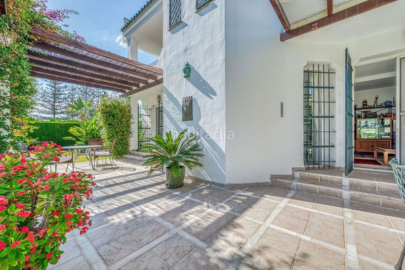 Foto cd23fac6-cd81-4a49-b799-becce12ed5c2. Casa adosada en Las Brisas Marbella