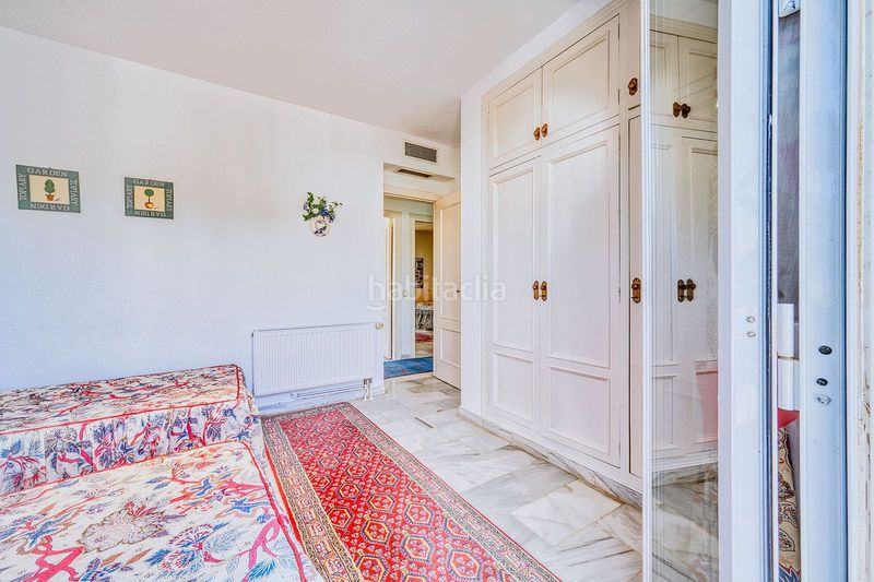 Foto 61dff5a2-c318-405a-a936-a1694629de7b. Casa adossada amb aparcament a Las Brisas Marbella