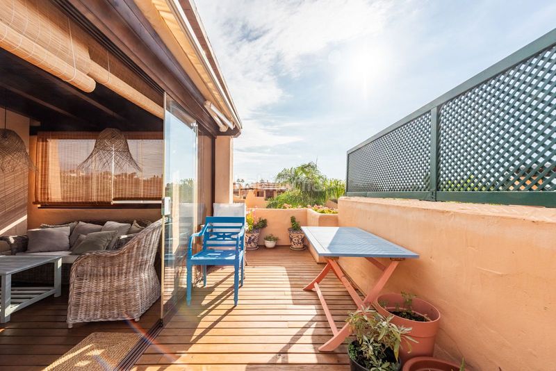 Foto b184f6dd-0ec1-4a00-845c-d5bdd0164305. Casa adossada amb aparcament a Sierra Blanca Marbella