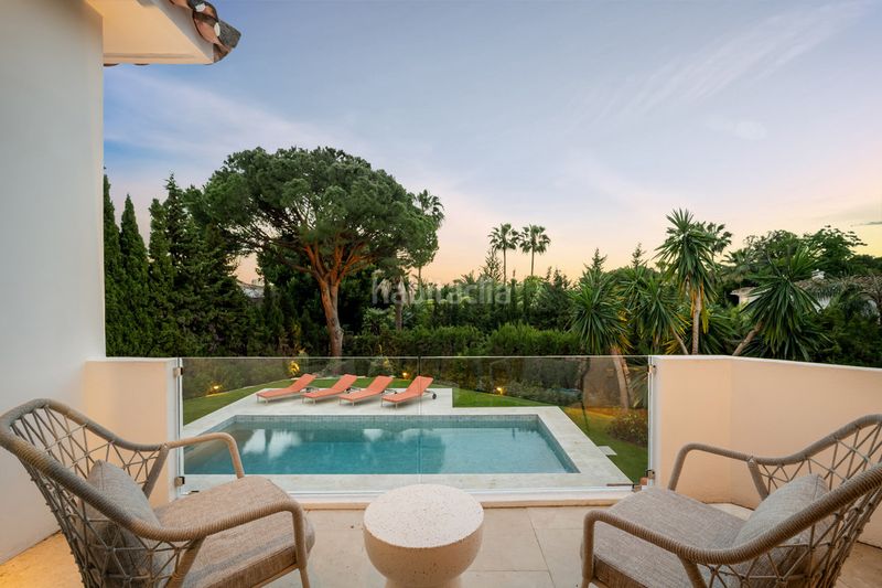 Foto 1d4481a6-f49f-4a34-b5d8-a53977f240dc. Casa adossada a Las Brisas Marbella