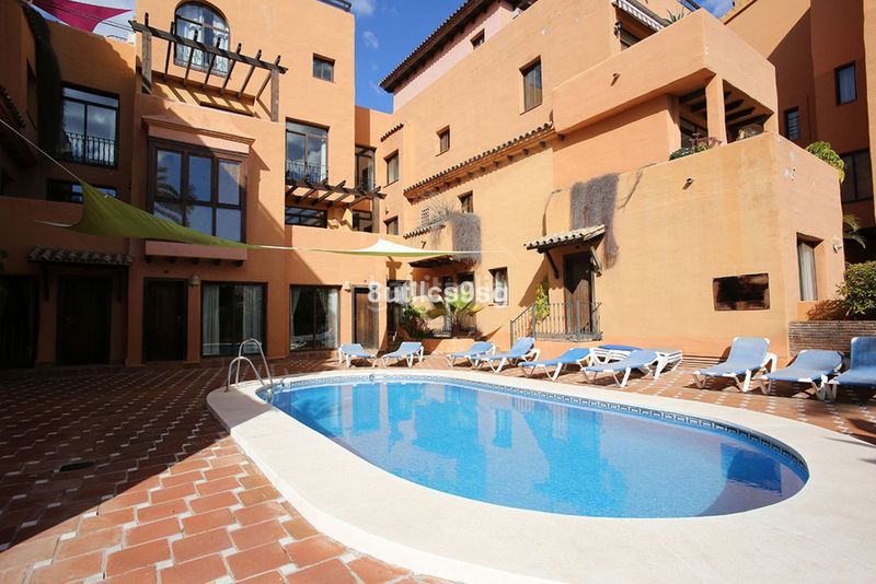Foto fa867b58-ef7b-4700-bff7-605c42183d9e. Piso en Centro Estepona