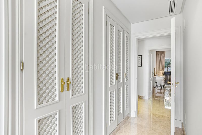 Foto 0867e56a-7393-409a-a718-4e201dd362b0. Piso en Las Brisas Marbella