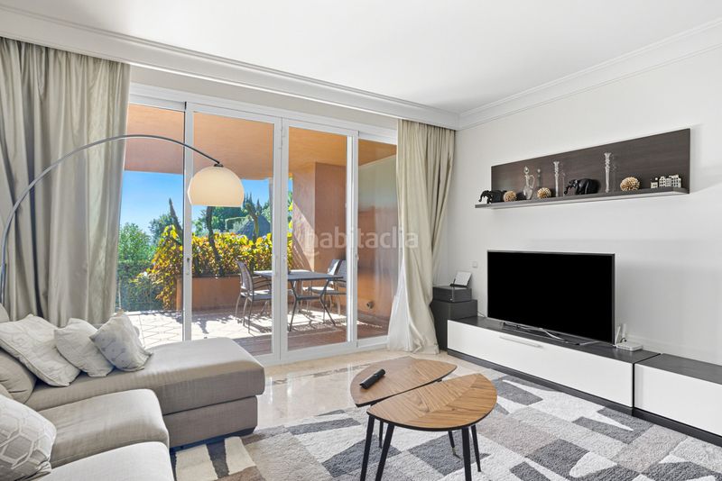 Foto 7ae791b5-65a5-4de8-bbba-93cdce35b4b4. Piso en Las Brisas Marbella