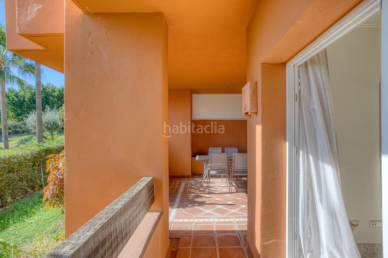 Foto 8eafa58f-e35c-4336-bb02-a347f7ae2574. Piso en Las Brisas Marbella