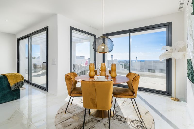 Foto 3a780701-b70a-4999-a6d4-c7e55dacccaf. Àtic a Guadalobón Estepona