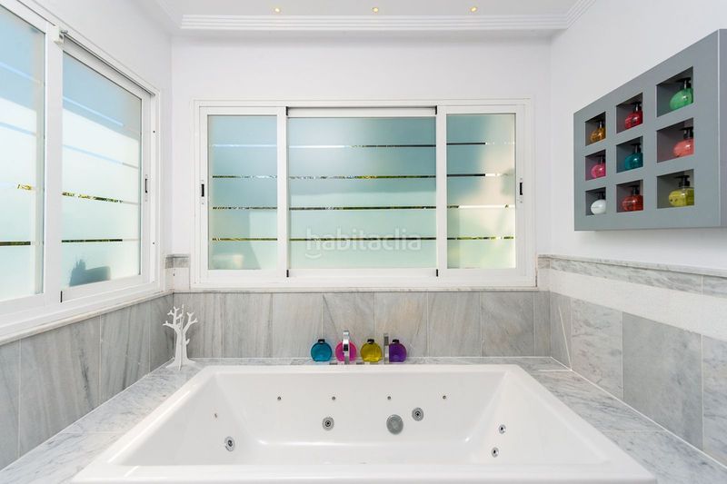 Foto ced5c95e-3168-4c78-a3c7-0ac989efdb72. Casa adosada en Guadalmina Baja Marbella