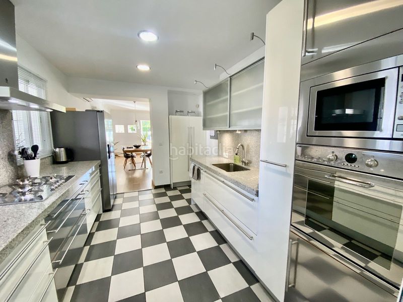 Foto c09d56b4-ef66-4664-a979-22162fd171f5. Casa adossada a Guadalmina Baja Marbella