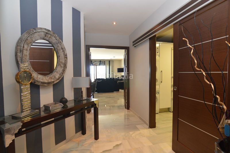 Foto ee21300c-d9ff-4f02-8455-a8965269d4f0. Piso en Puerto Banús Marbella