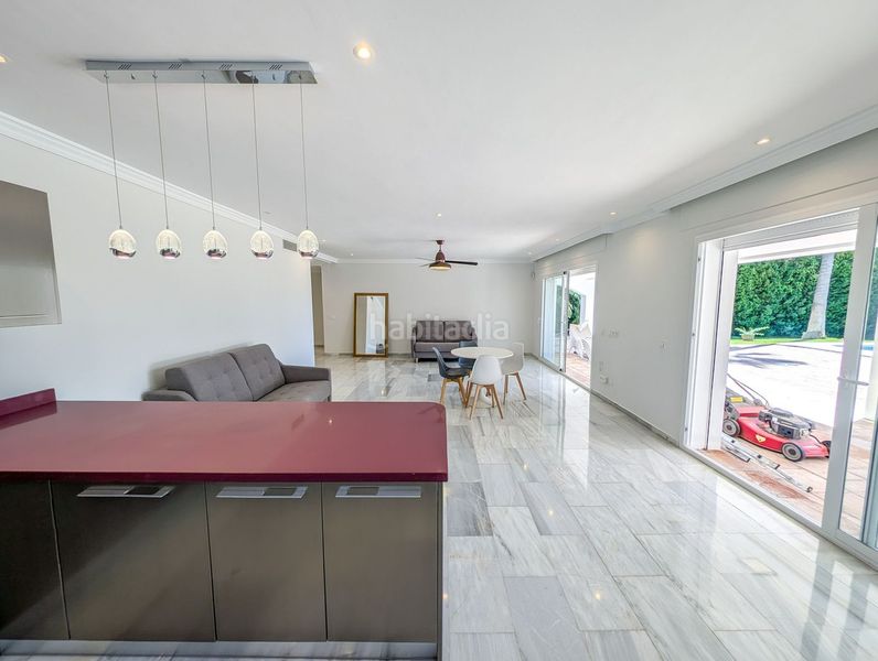 Foto 44a59ea5-20b5-44ed-9029-4f48b8dffd86. Casa adossada amb aparcament a Las Brisas Marbella