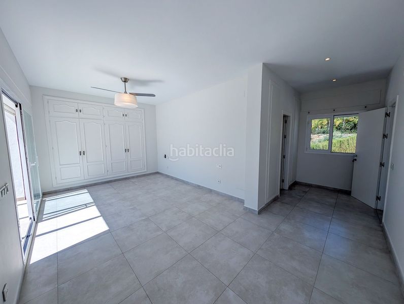 Foto 456fe202-9e7c-4b8b-a011-70dd95342b10. Casa adossada amb aparcament a Las Brisas Marbella