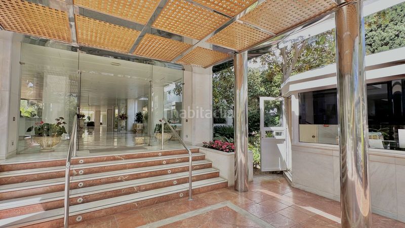 Foto 02d86f50-d599-40d6-b317-5f43d3ab90f4. Pis a La Carolina - Guadalpín Marbella