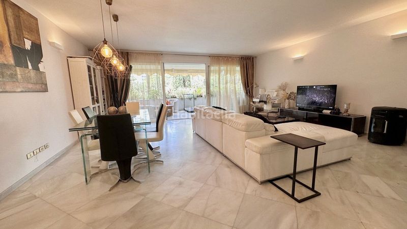 Foto 0a9639e8-839d-43d5-8564-7e85bc8072b3. Pis a La Carolina - Guadalpín Marbella