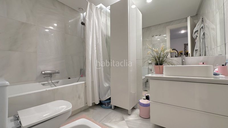 Foto 60fdb299-a74a-4512-9bc4-88d1c725a3d2. Pis a La Carolina - Guadalpín Marbella