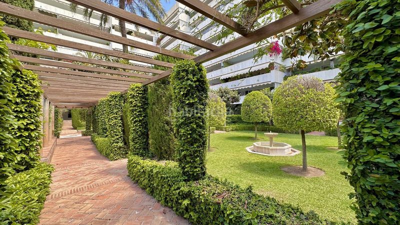 Foto 632e245f-d9e9-4e2a-8b82-7bacecdcba9d. Pis a La Carolina - Guadalpín Marbella