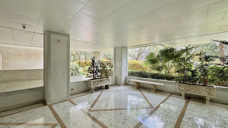 Foto 7053fbea-33c7-4f51-afc3-50a989670d65. Pis a La Carolina - Guadalpín Marbella