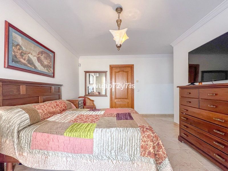 Foto 6805edf9-32ac-457a-8fea-11227a59c6e6. Casa adosada en Centro Estepona