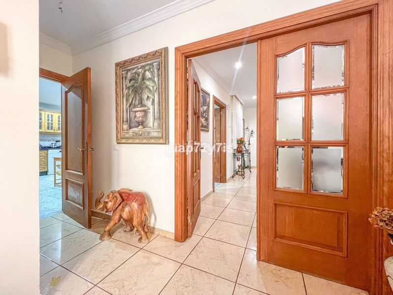 Foto be0c66e0-76fe-4048-beaf-5b4189d76d8f. Casa adosada en Centro Estepona