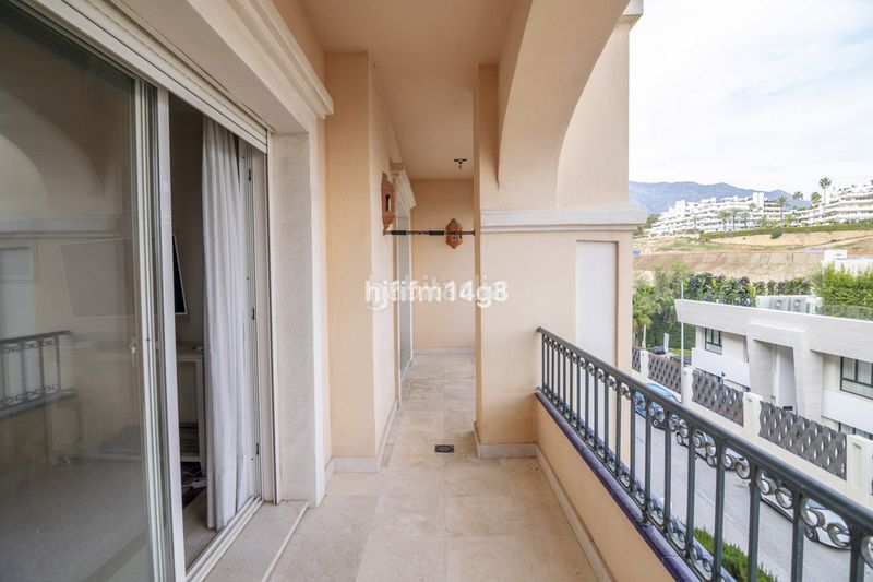Foto 67a7c981-8950-4470-9ac8-62a694cb0188. Pis a La Carolina - Guadalpín Marbella