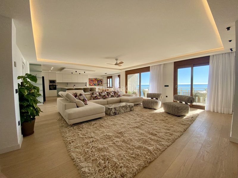 Foto 1bf7f186-77ae-4e48-9a42-3f2cafb7fc6e. Dachwohnung mit parking in Centro Estepona