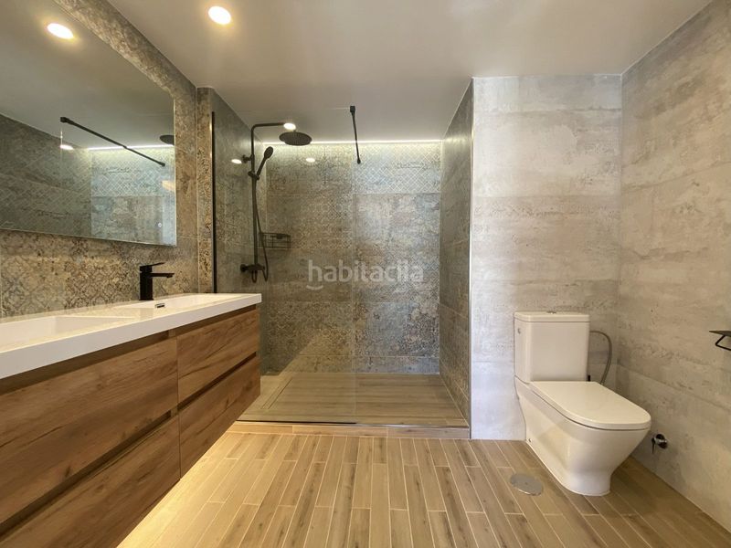 Foto a057bbe8-1a31-4a2c-816c-31cbd6ba569d. Dachwohnung mit parking in Centro Estepona