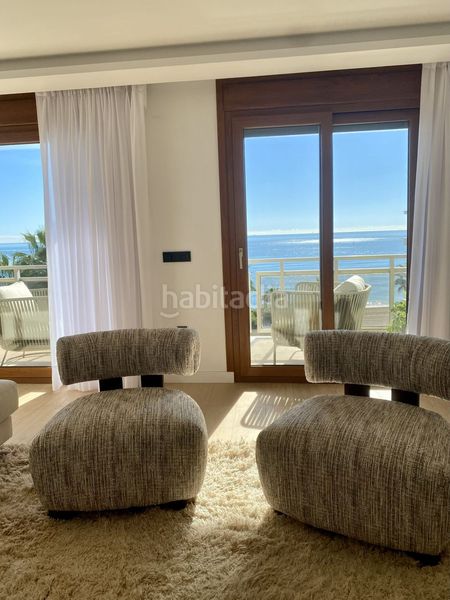 Foto b6c3a67a-629c-4bd7-a164-482ae2fabb69. Dachwohnung mit parking in Centro Estepona
