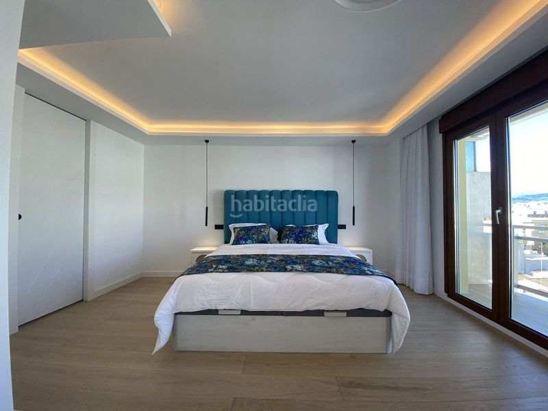 Foto be8aba4c-b919-48df-b67f-23e1d8cedf31. Dachwohnung mit parking in Centro Estepona