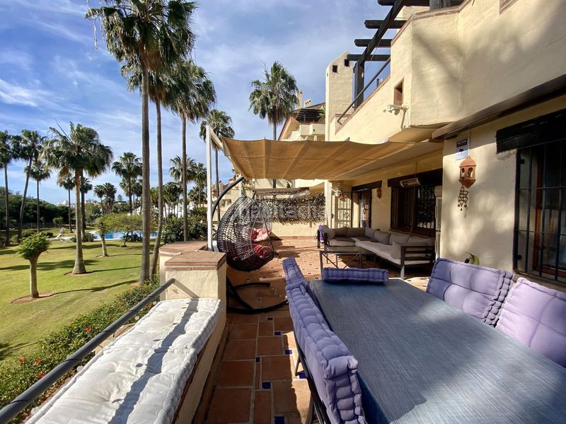 Foto 994946a4-30b6-4110-9c8f-578ec8867772. Pis a La Carolina - Guadalpín Marbella