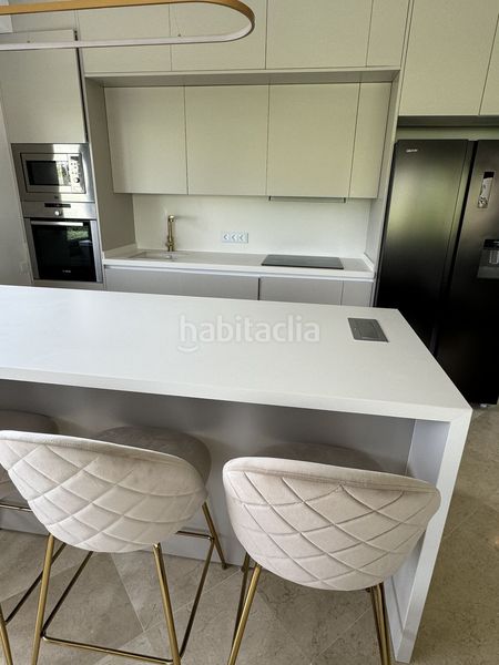 Foto bdb87dfa-4811-4aa9-9e59-b31139aac6c8. Pis a Las Brisas Marbella